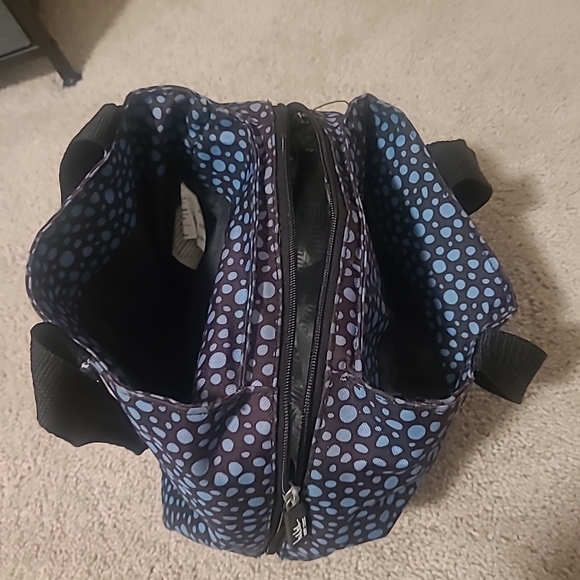 Nicole Miller Black And Blue Lunchbag - Picture 3 of 8